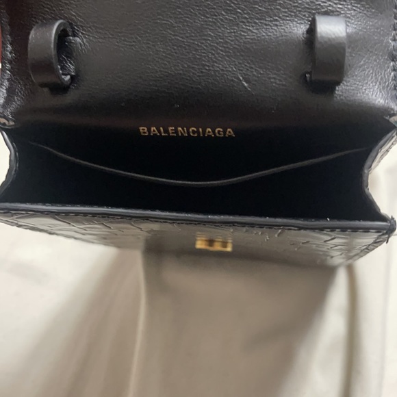Balenciaga Croc Embossed B Phone Holder - Picture 9 of 11